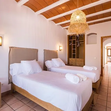 Your Perfect Hideaway Only 5 Minutes From Ibiza Villa *
