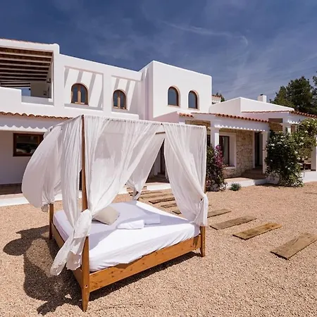 Willa Your Perfect Hideaway Only 5 Minutes From Ibiza